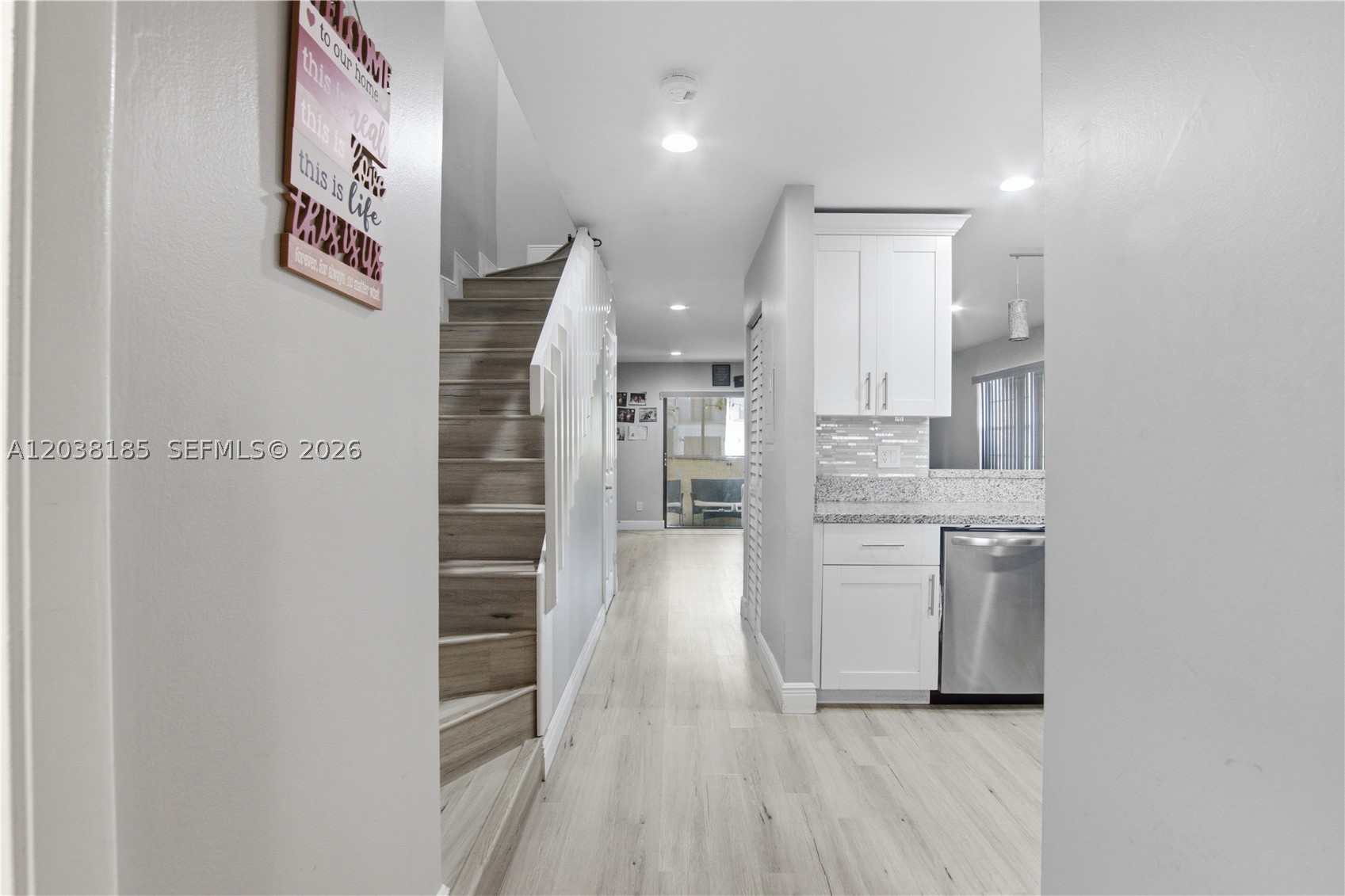 COUNTRY PARK CONDO - Residential