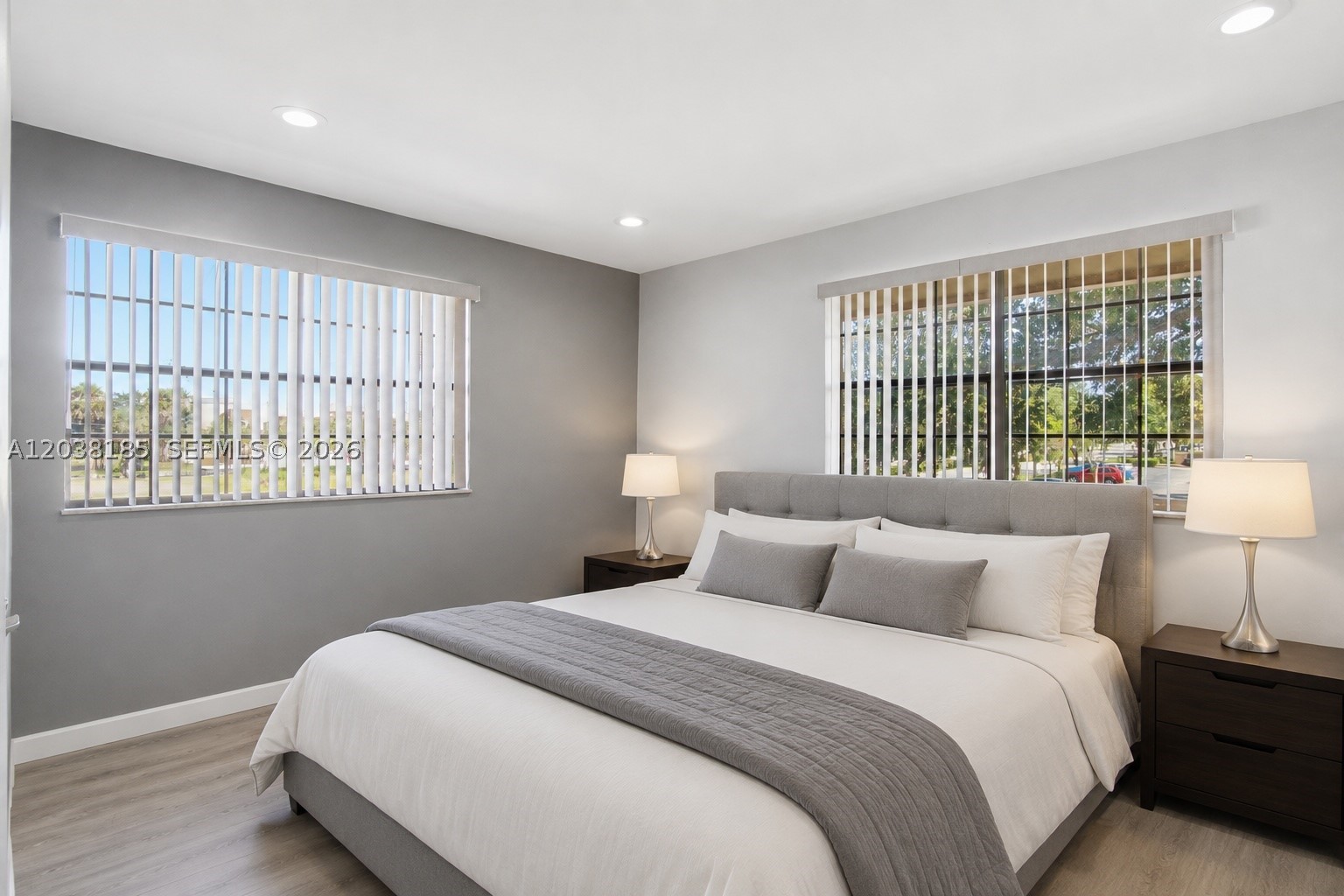 COUNTRY PARK CONDO - Residential