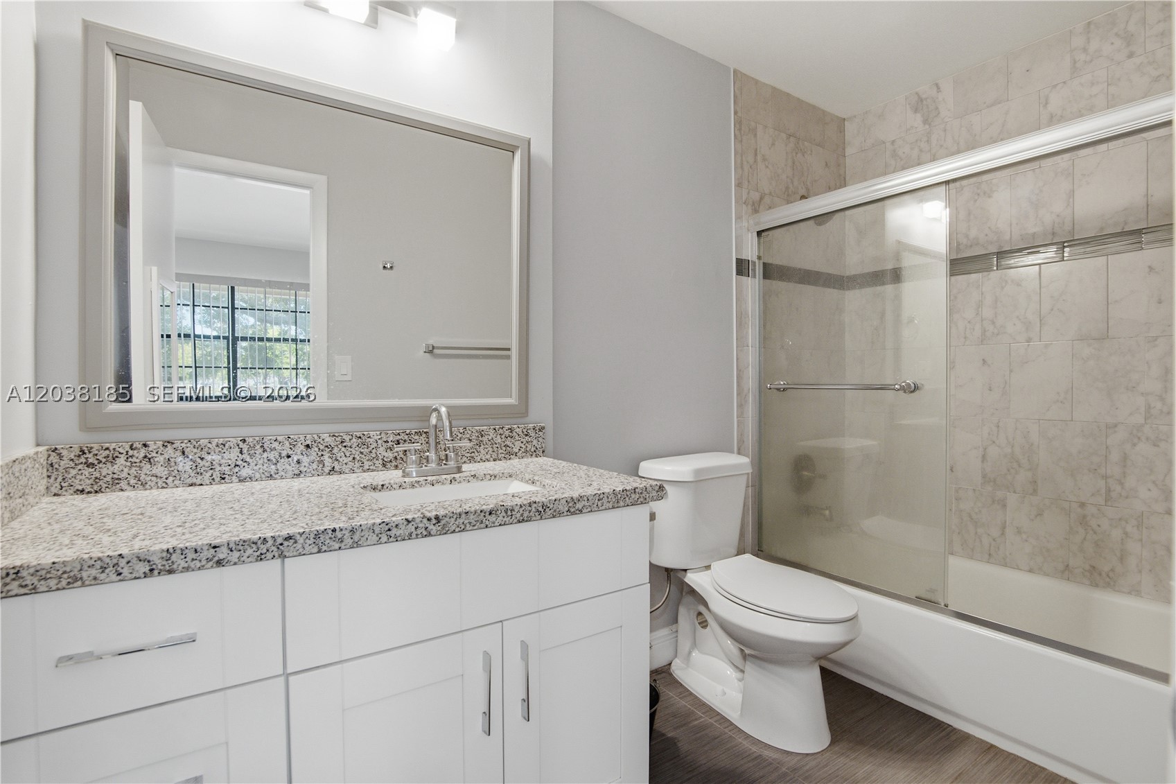 COUNTRY PARK CONDO - Residential