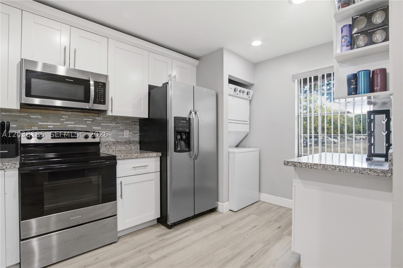 COUNTRY PARK CONDO - Residential