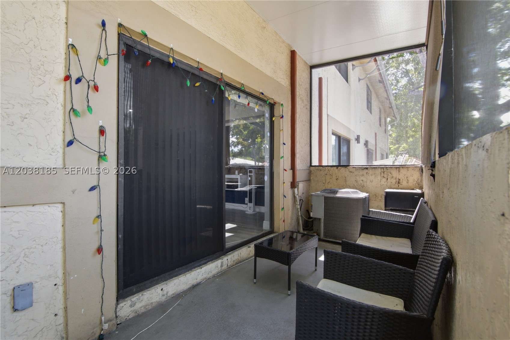 COUNTRY PARK CONDO - Residential