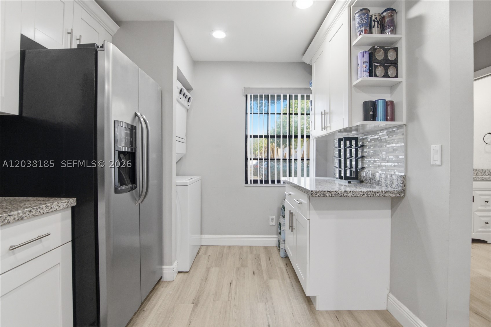 COUNTRY PARK CONDO - Residential