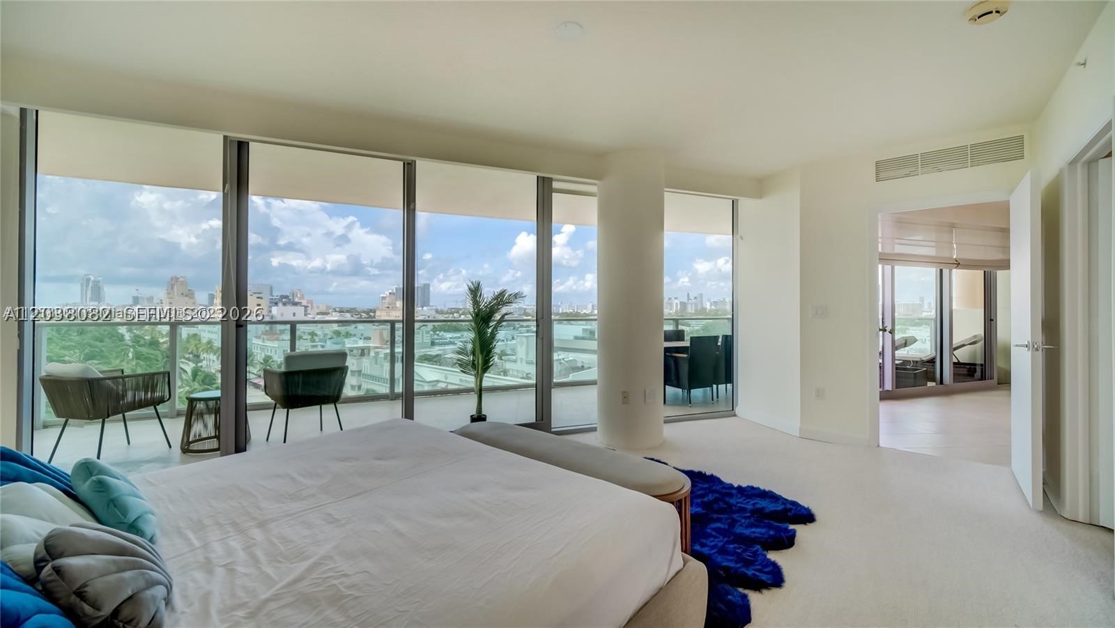 IL VILLAGGIO ON SOUTH BEA - Residential Lease