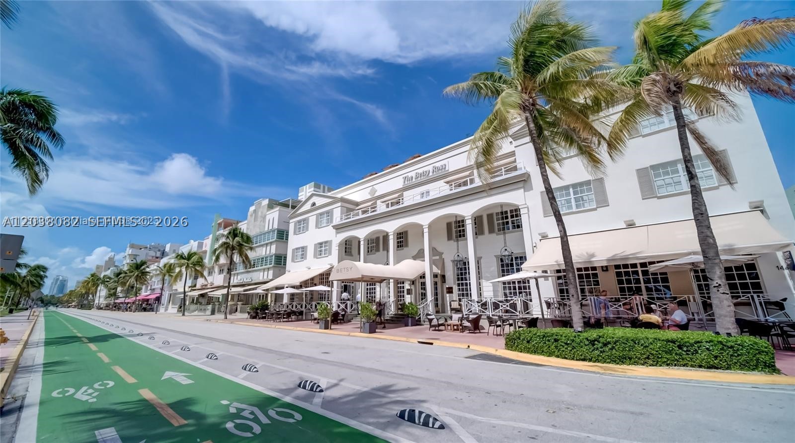 IL VILLAGGIO ON SOUTH BEA - Residential Lease