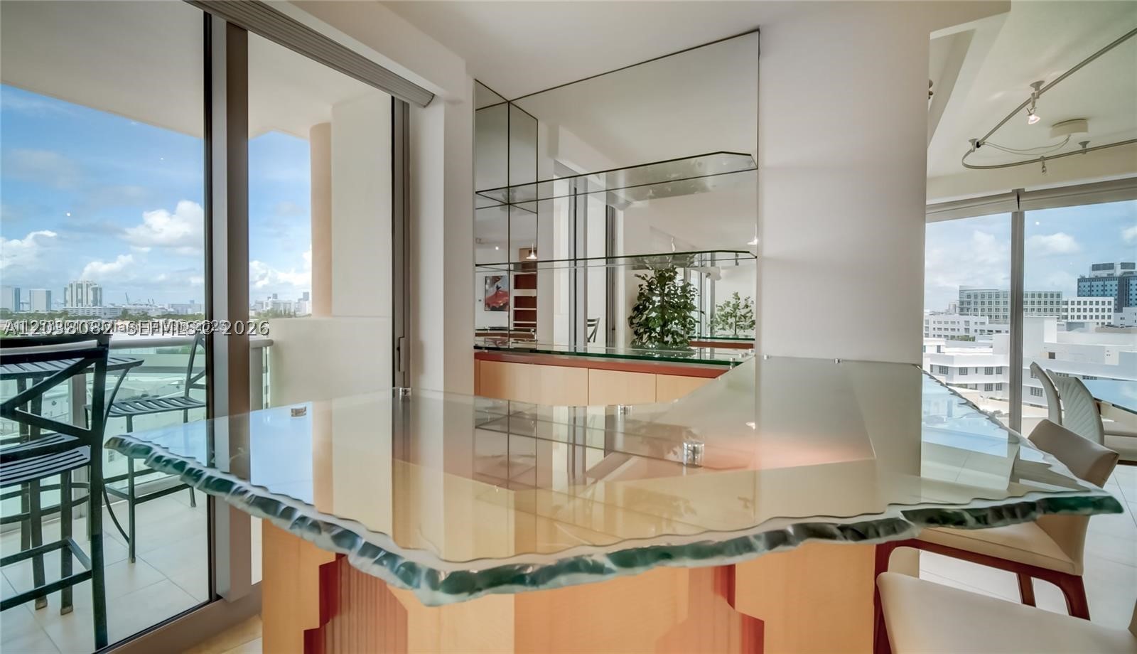 IL VILLAGGIO ON SOUTH BEA - Residential Lease