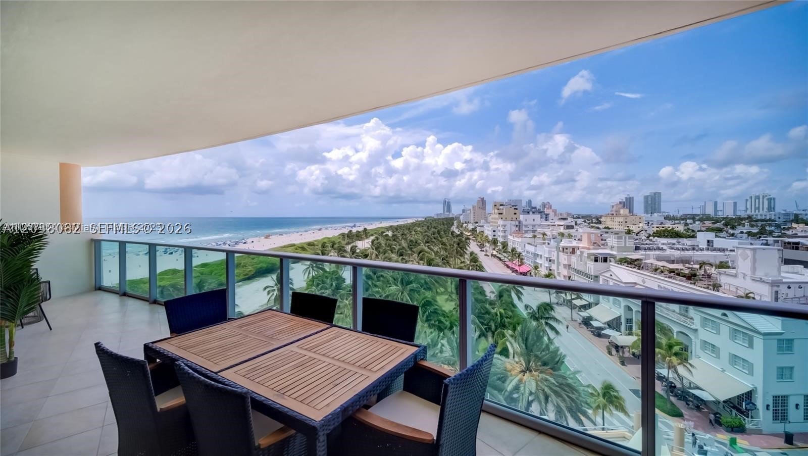 IL VILLAGGIO ON SOUTH BEA - Residential Lease