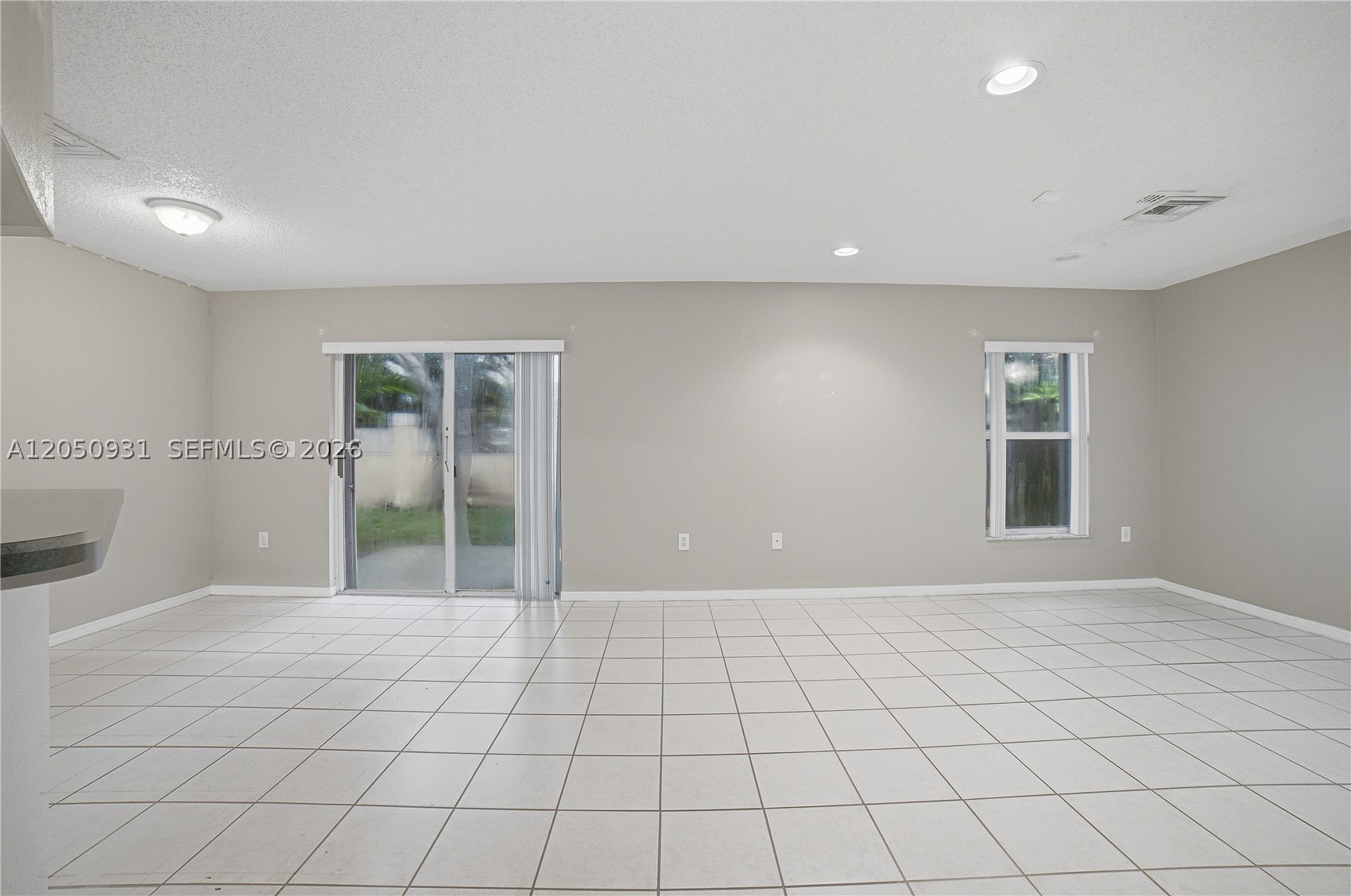 RAINTREE VILLAS - Residential