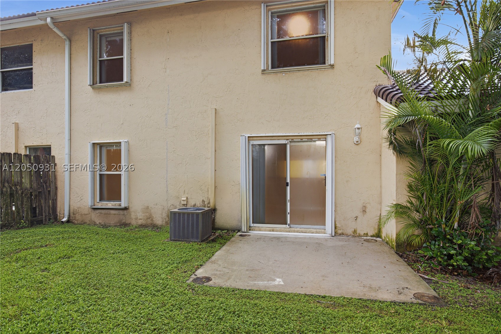 RAINTREE VILLAS - Residential
