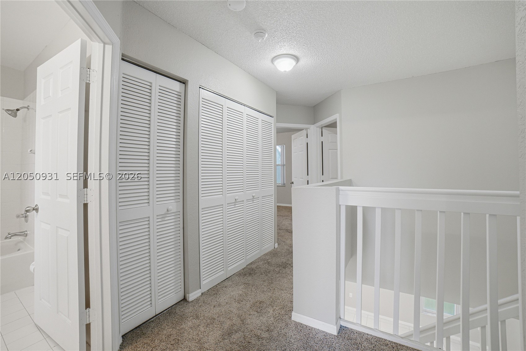 RAINTREE VILLAS - Residential
