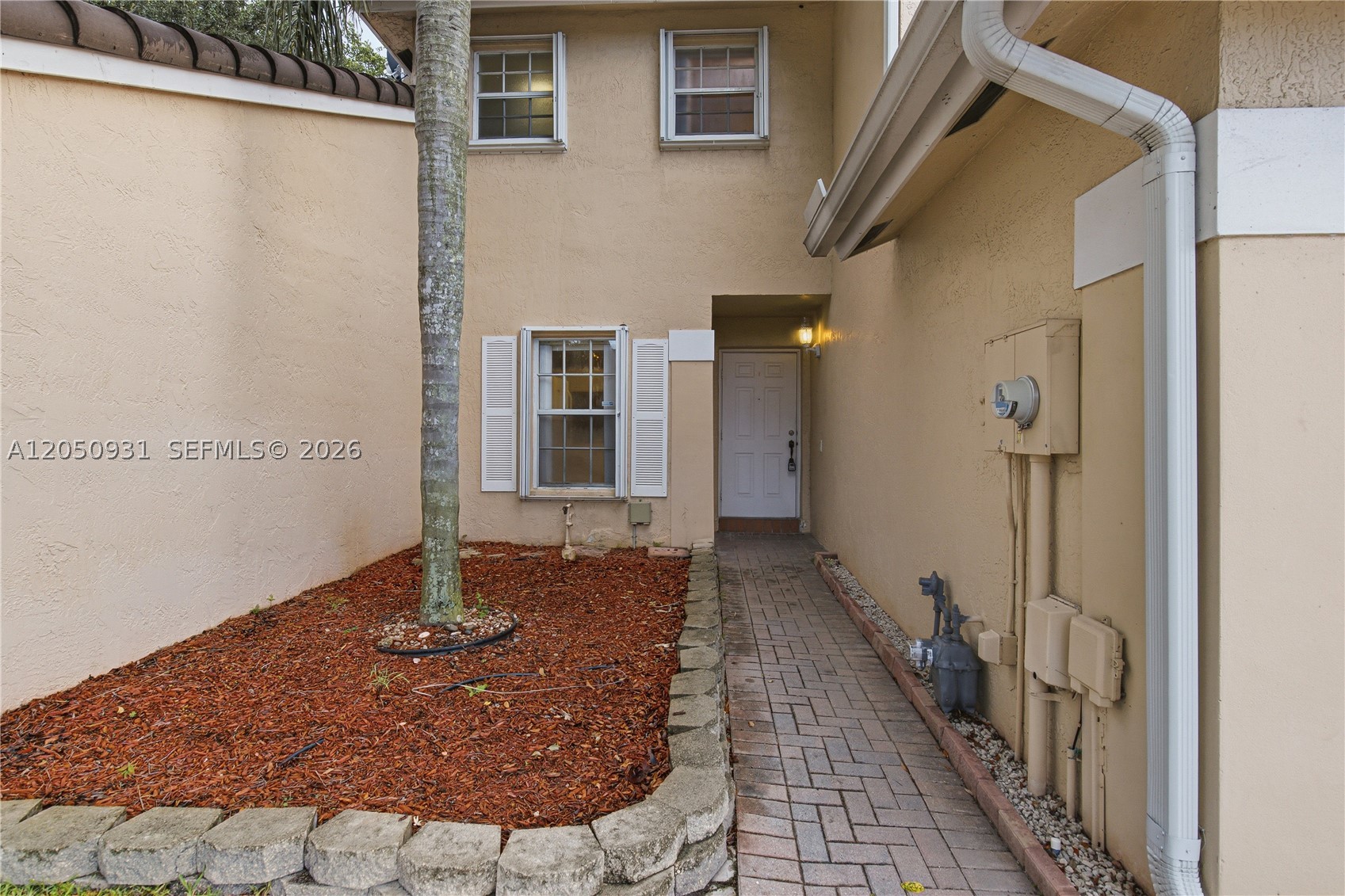 RAINTREE VILLAS - Residential