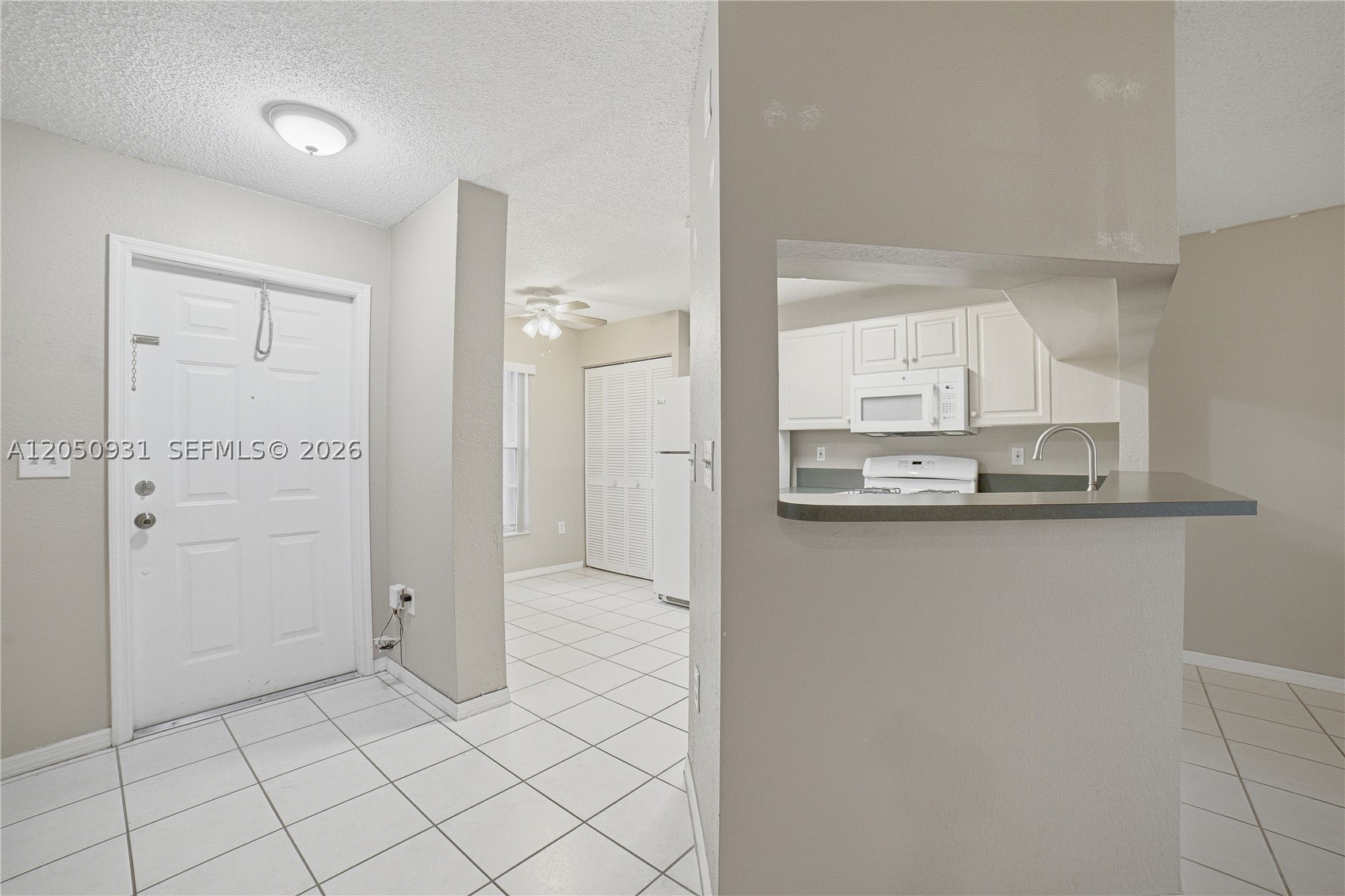 RAINTREE VILLAS - Residential