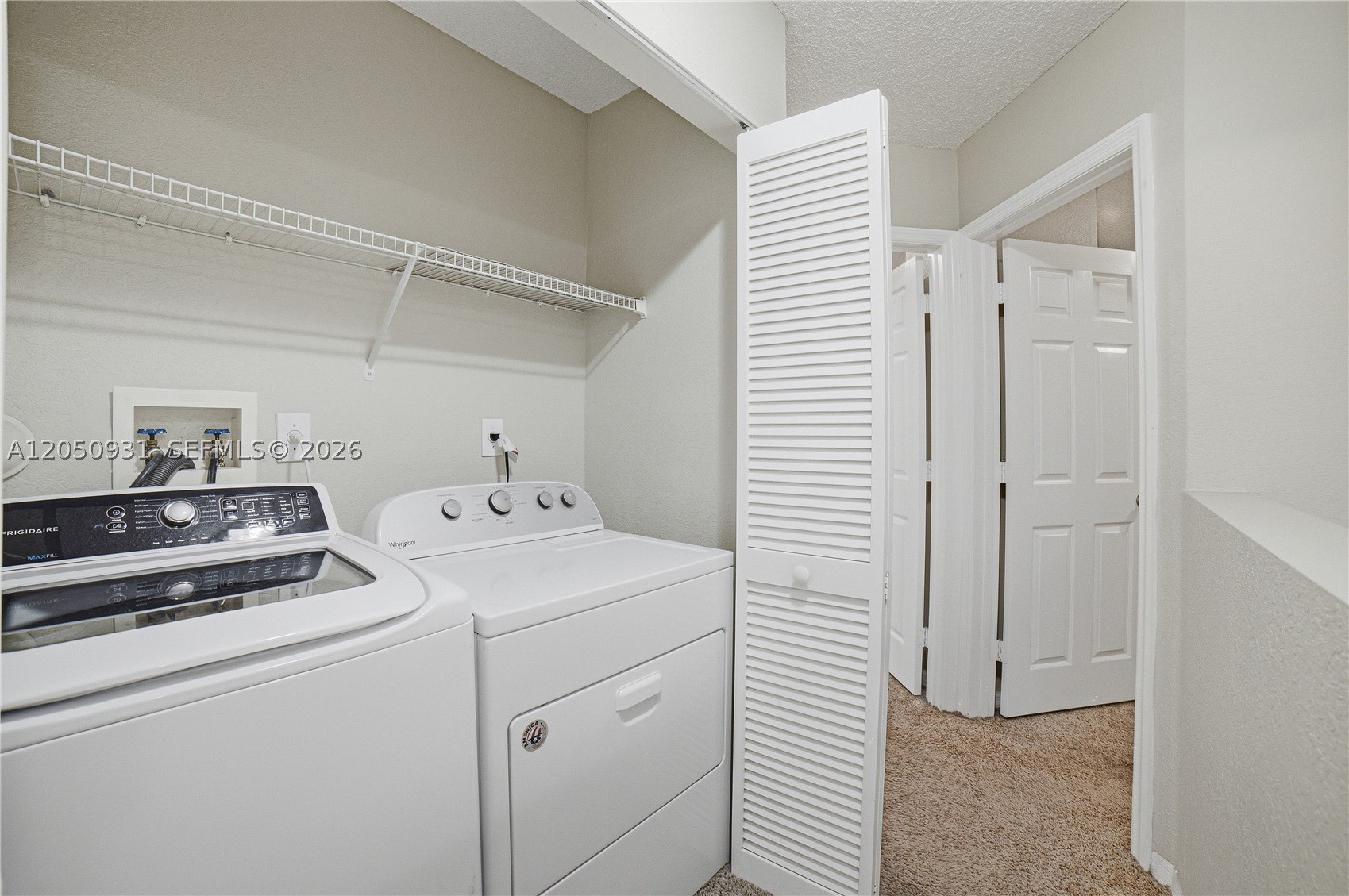 RAINTREE VILLAS - Residential