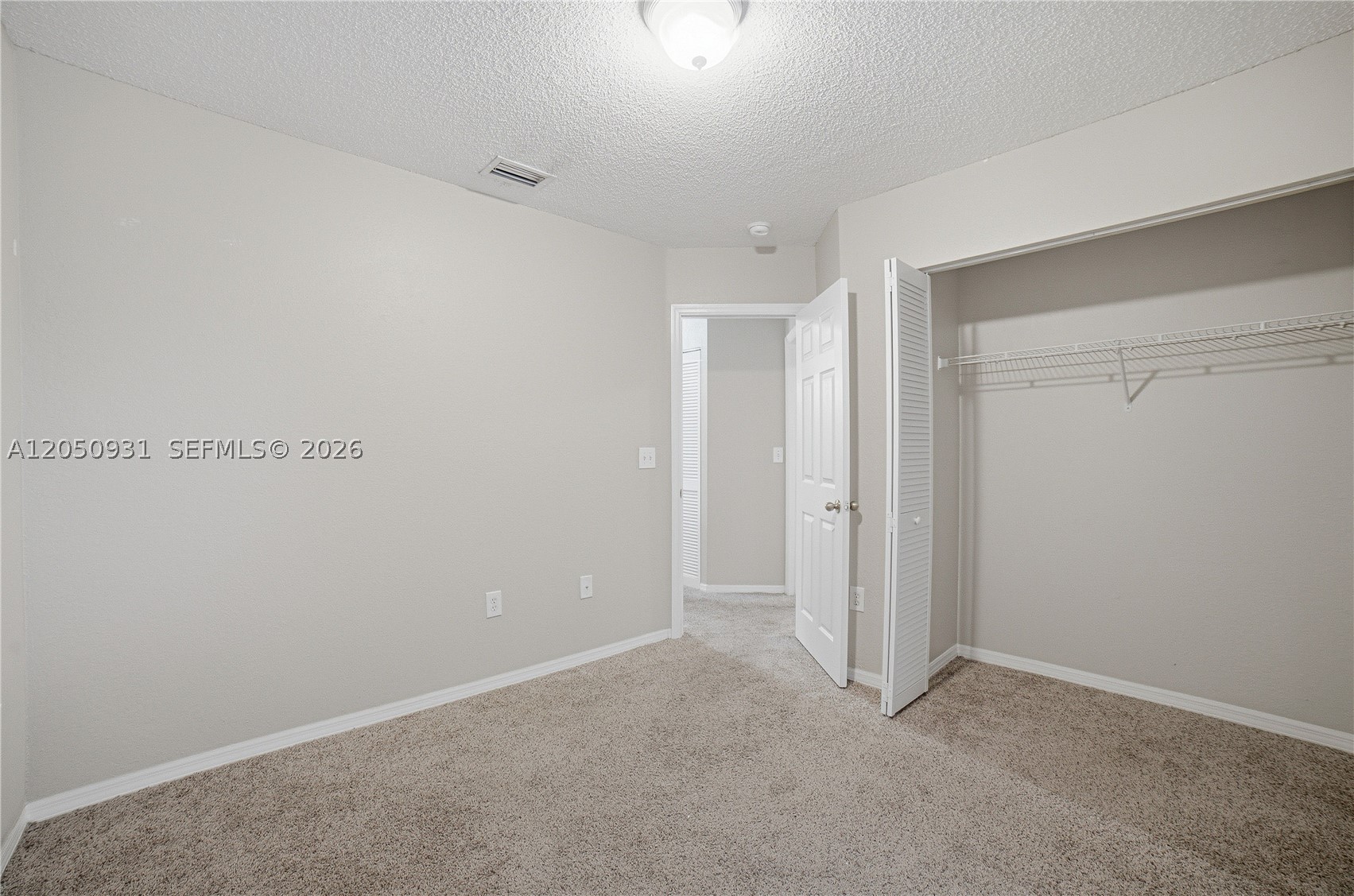 RAINTREE VILLAS - Residential