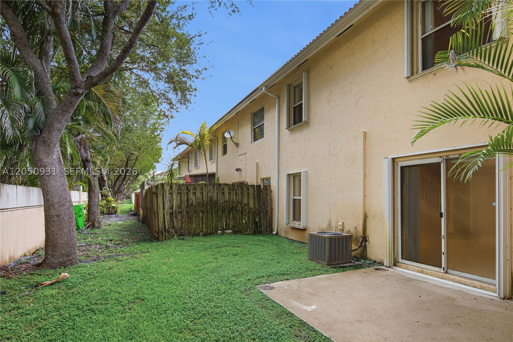 RAINTREE VILLAS - Residential