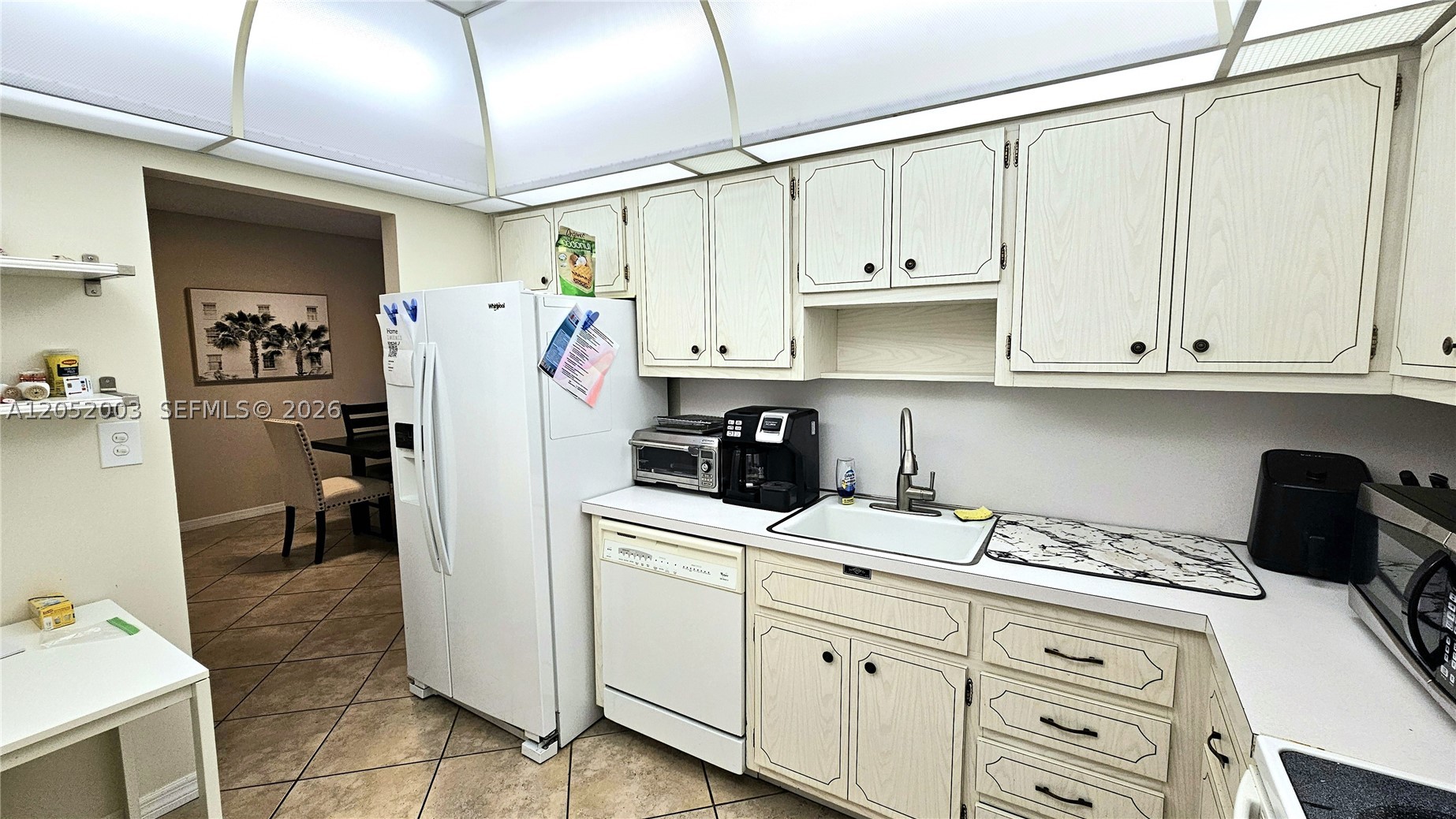 HEMISPHERES CONDO - Residential Lease