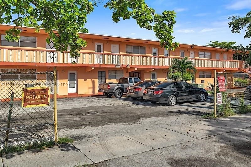 STAR LAKES ESTATES NO 21 - Residential