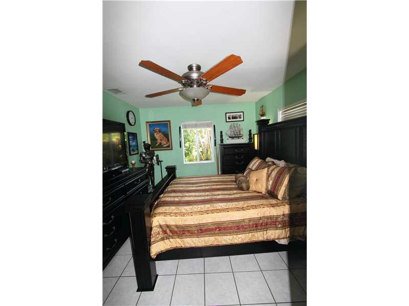 NORTH RIDGE 30-32 B - Residential Lease