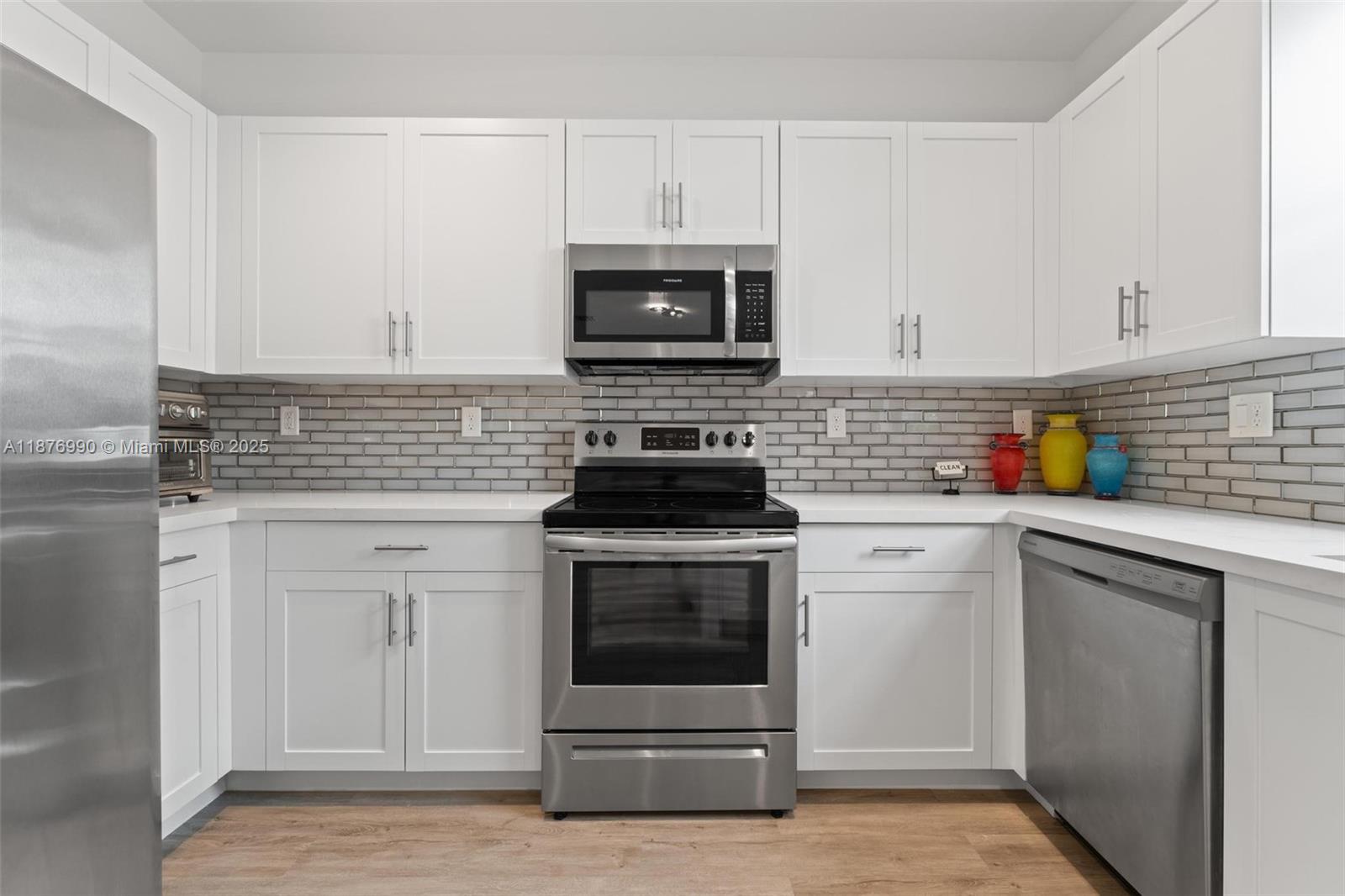VIA VENTURE NEIGHBORHOOD - Residential