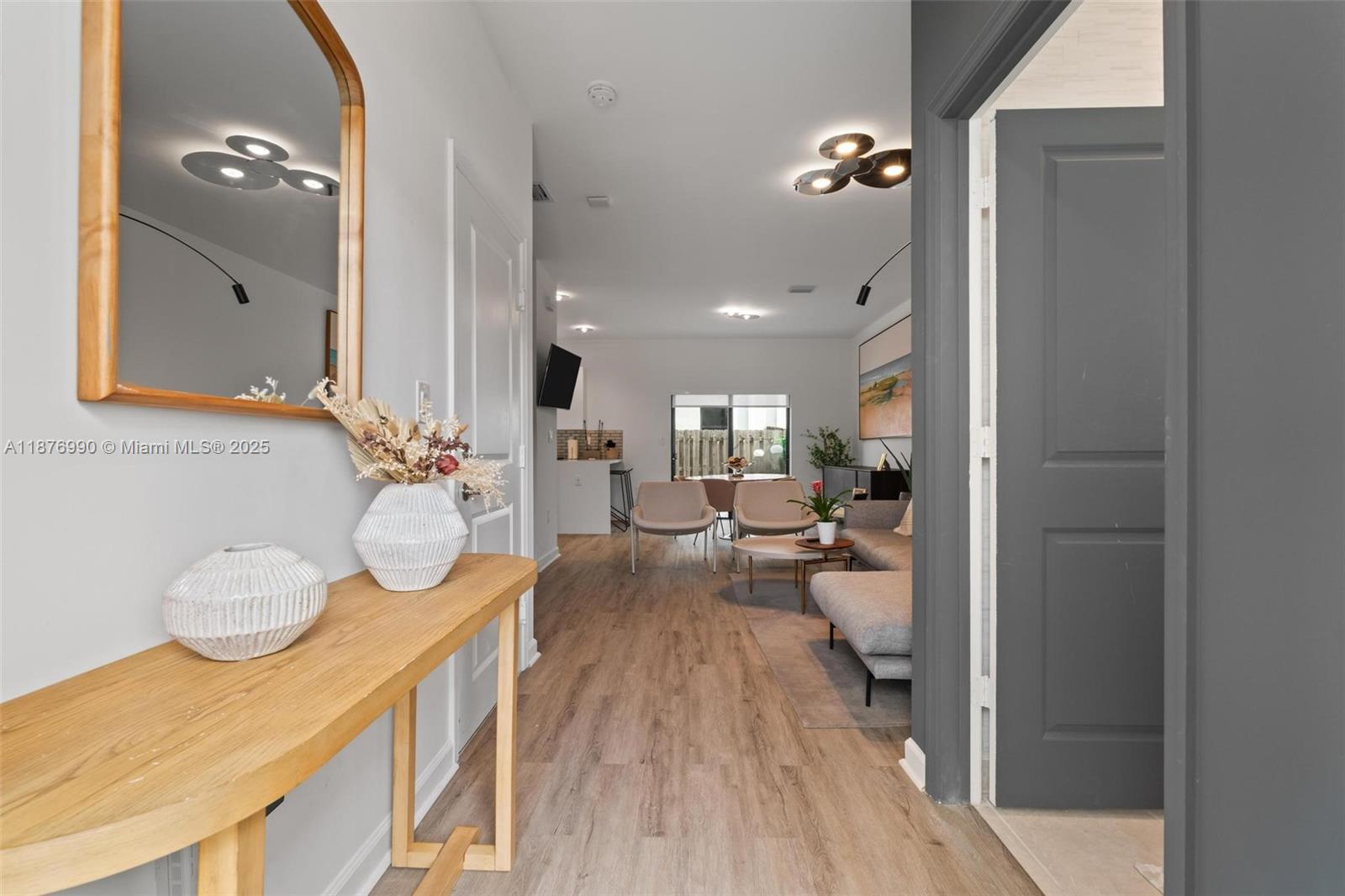 VIA VENTURE NEIGHBORHOOD - Residential
