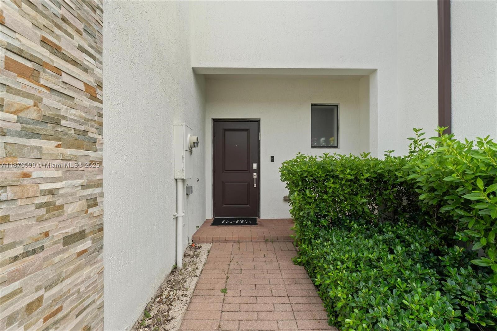 VIA VENTURE NEIGHBORHOOD - Residential