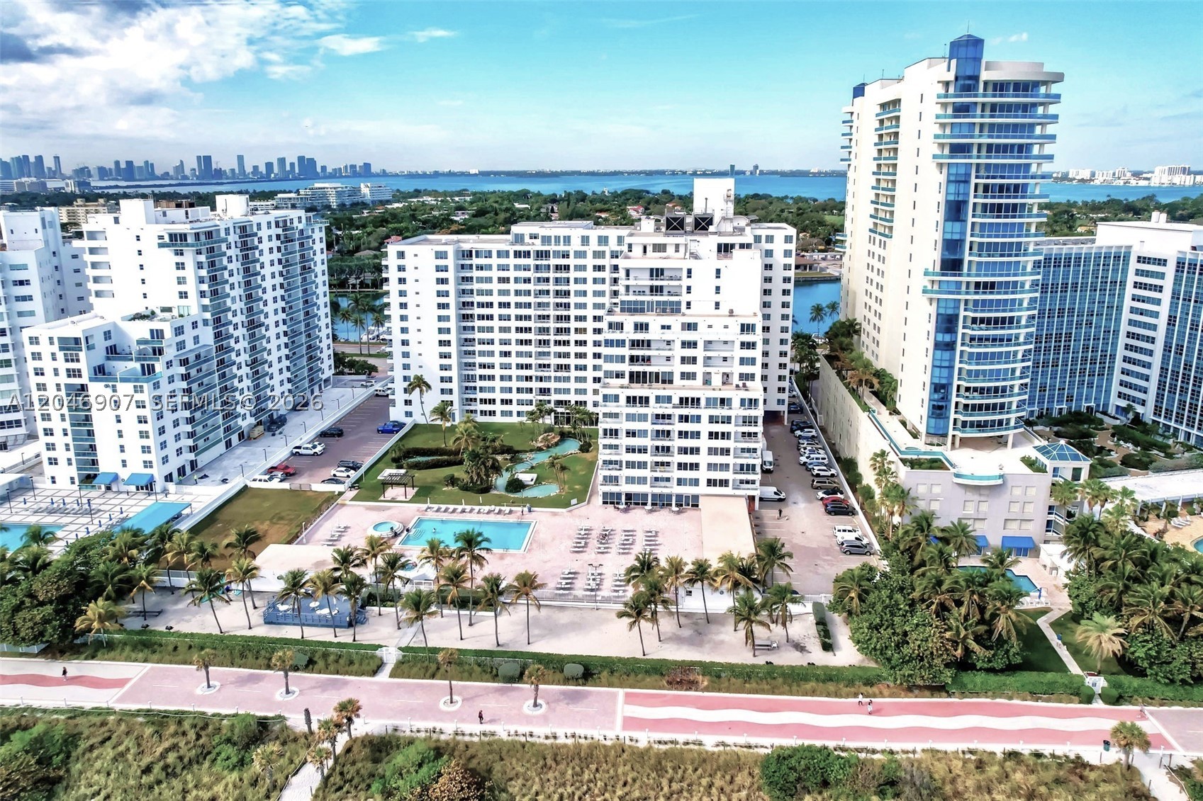 THE CARRIAGE CLUB NORTH - Residential