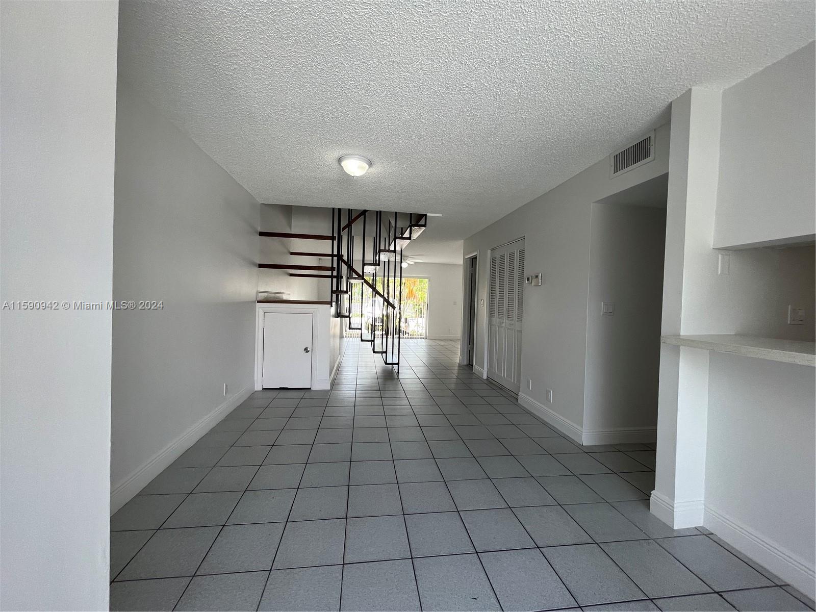 HIGHLANDS OF TAM O SHANTE - Residential Lease