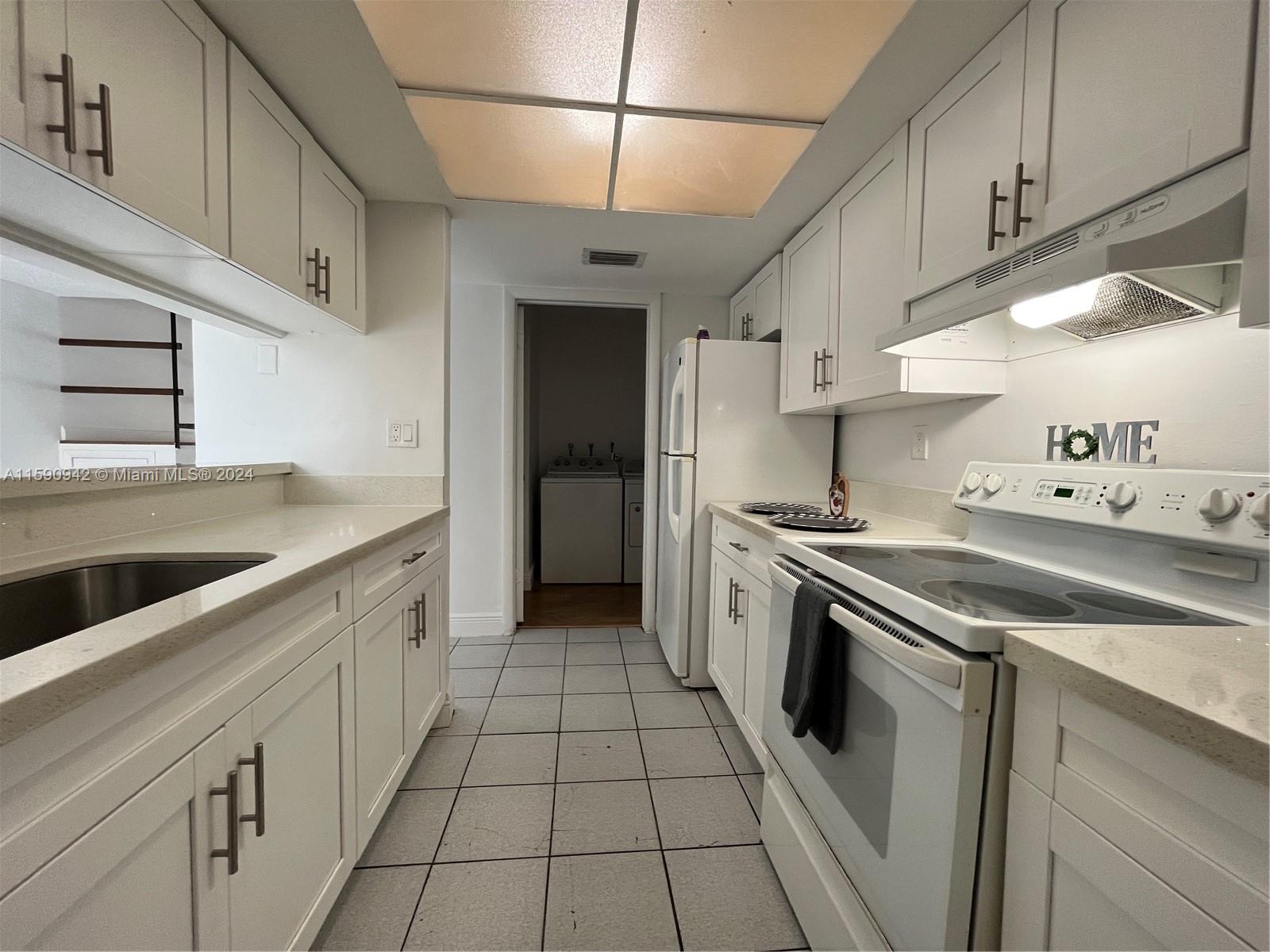 HIGHLANDS OF TAM O SHANTE - Residential Lease