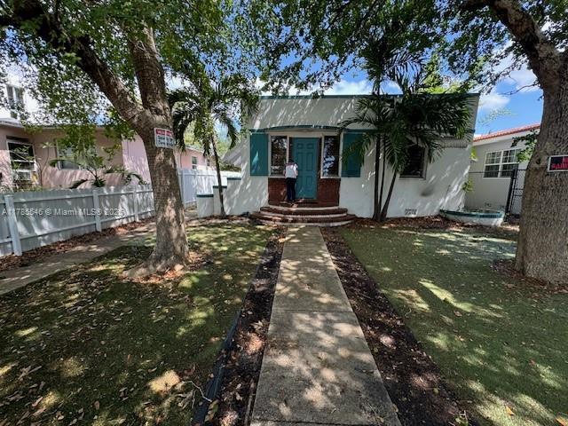 HOLLYWOOD - Residential Lease