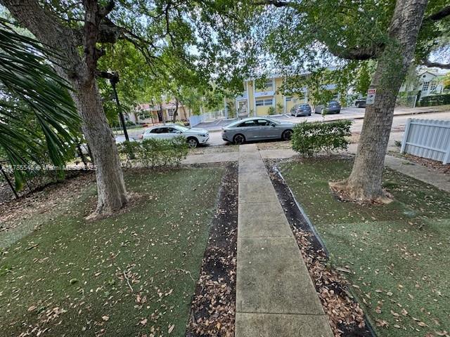 HOLLYWOOD - Residential Lease