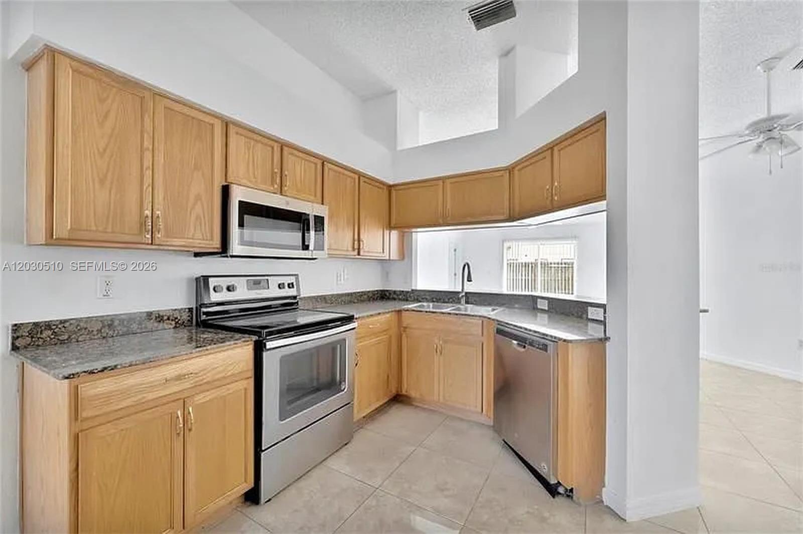 SUMMERFIELD VILLAGE II TRA - Residential