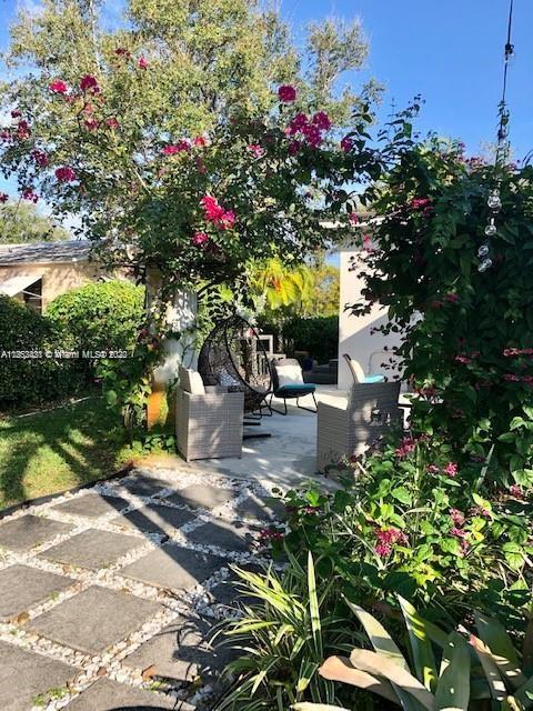 MIAMI SHORES SEC 6 - Residential Lease