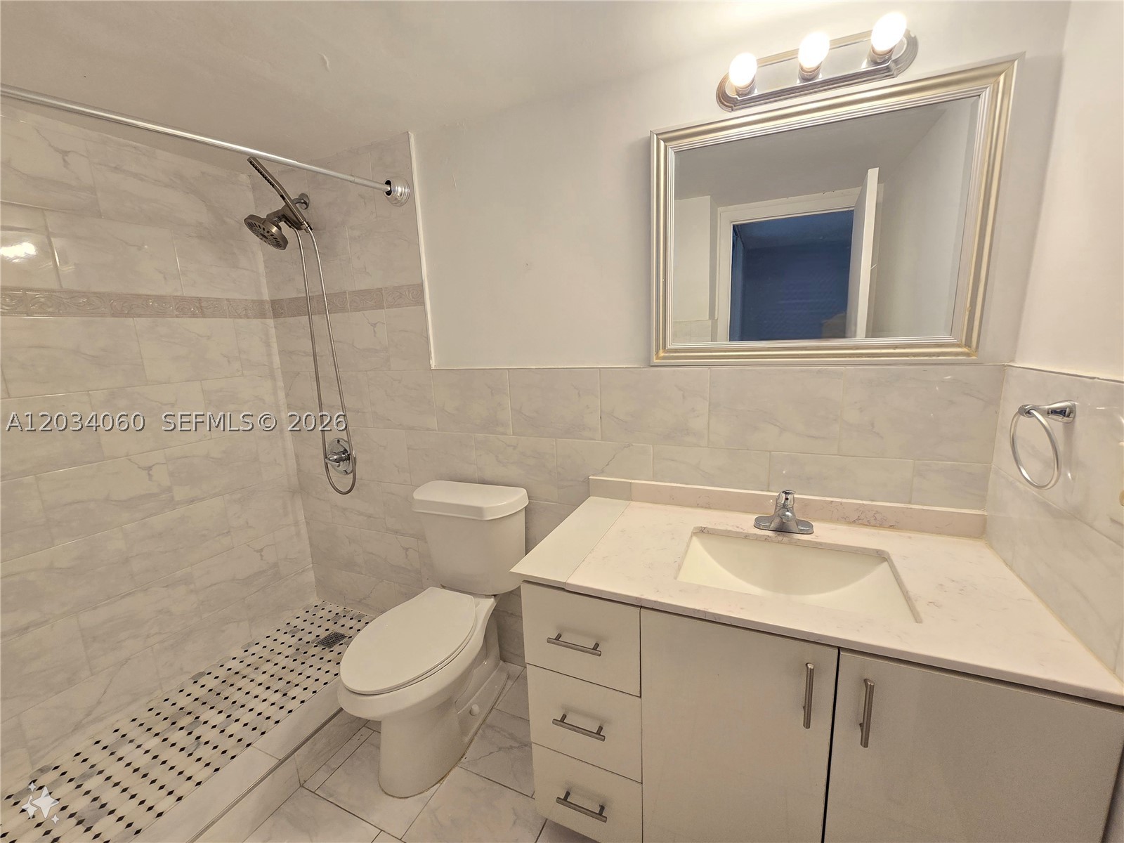 1475 TERRA TOWERS CONDO - Residential Lease