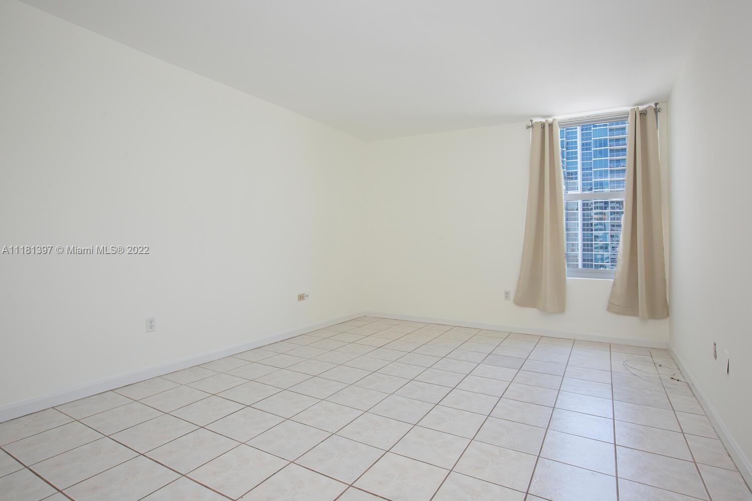 TRITON TOWER CONDO - Residential Lease