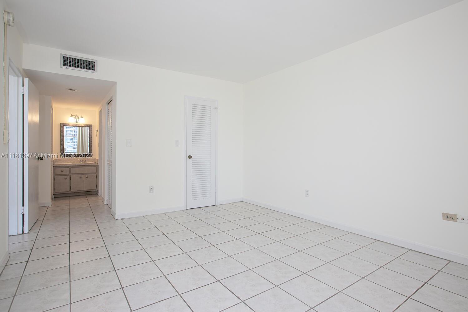 TRITON TOWER CONDO - Residential Lease