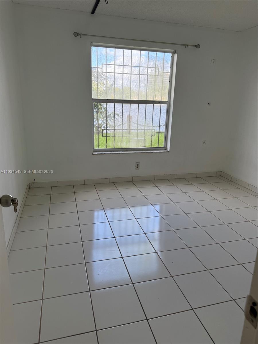 EL CID CONDO - Residential