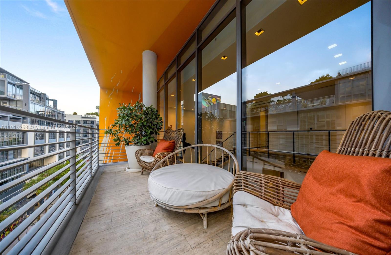 250 WYNWOOD CONDO - Residential