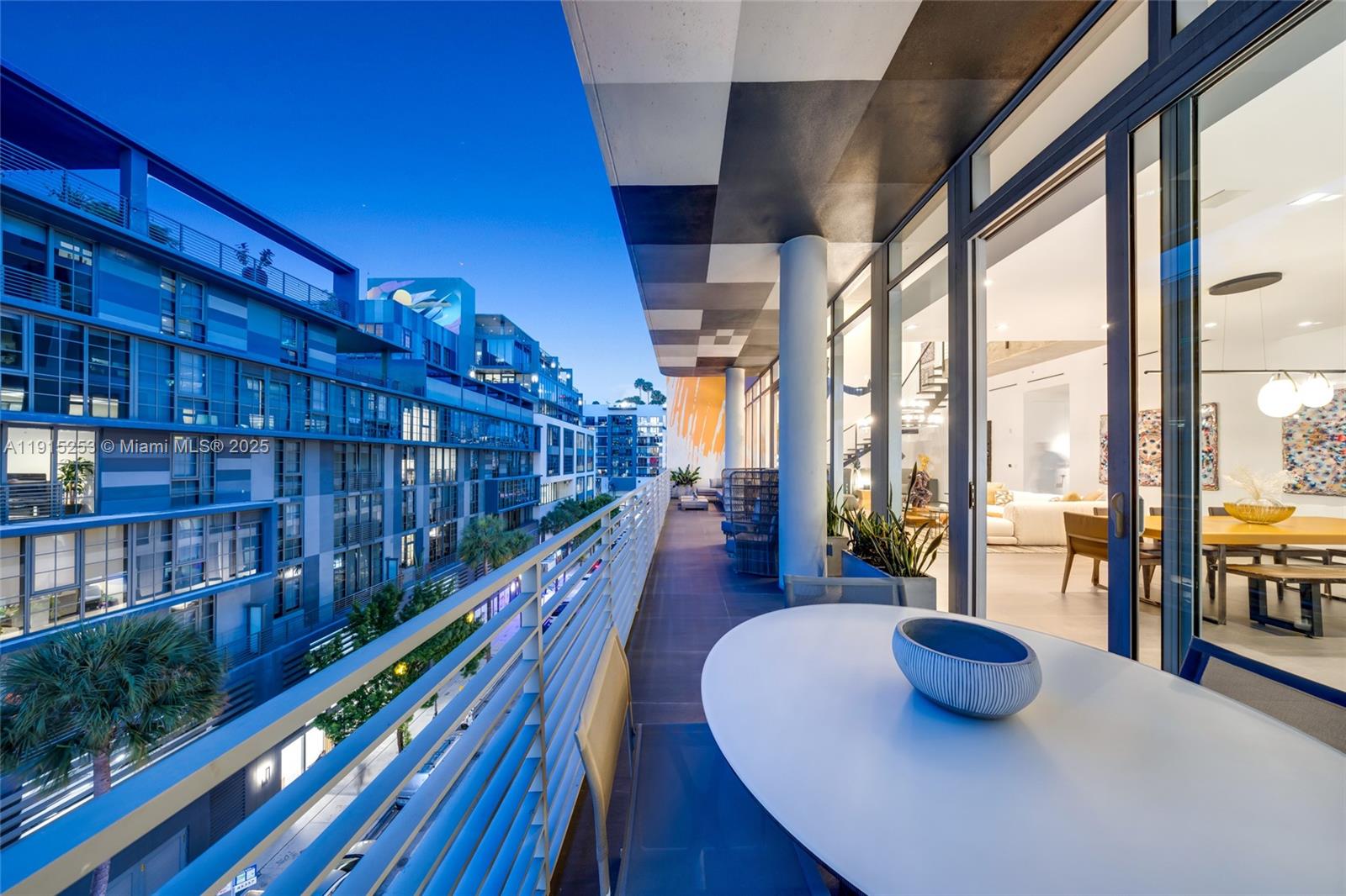 250 WYNWOOD CONDO - Residential