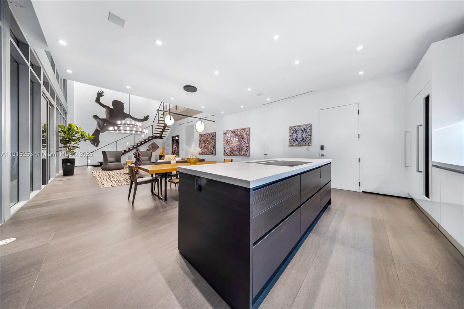 250 WYNWOOD CONDO - Residential