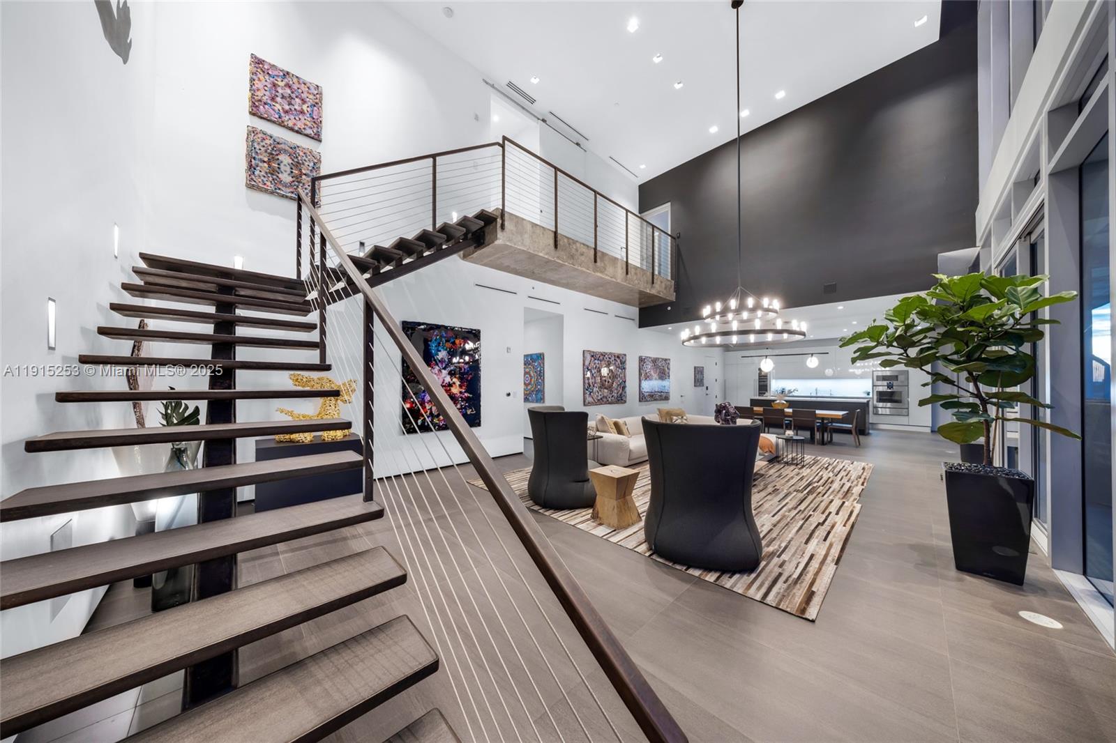 250 WYNWOOD CONDO - Residential