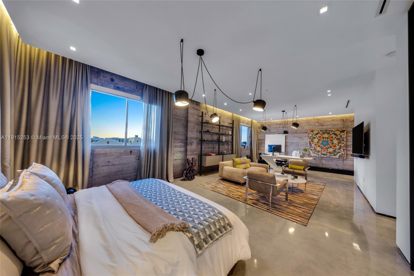 250 WYNWOOD CONDO - Residential