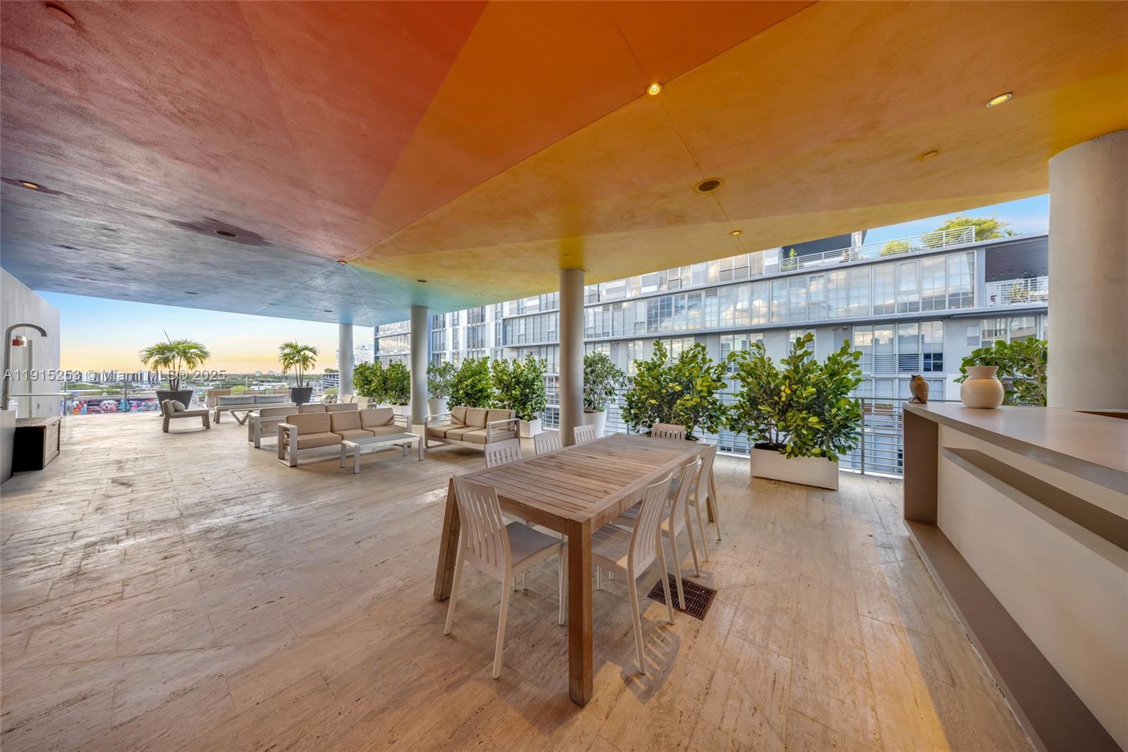 250 WYNWOOD CONDO - Residential