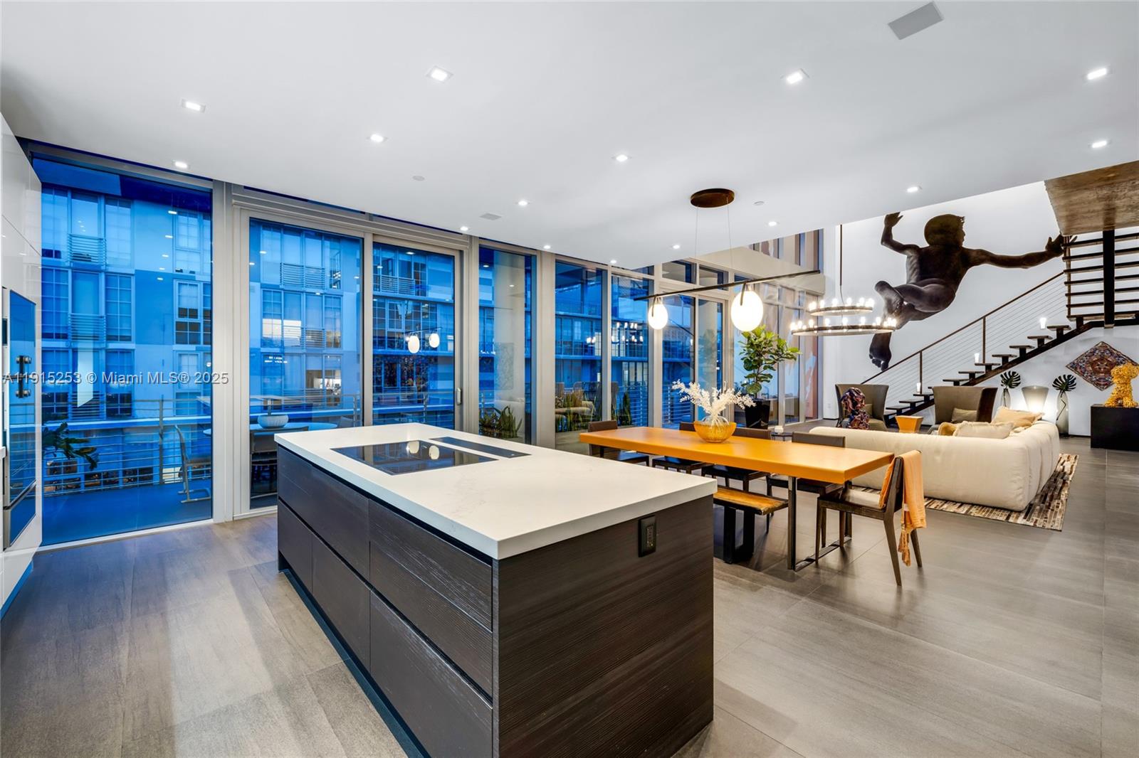 250 WYNWOOD CONDO - Residential