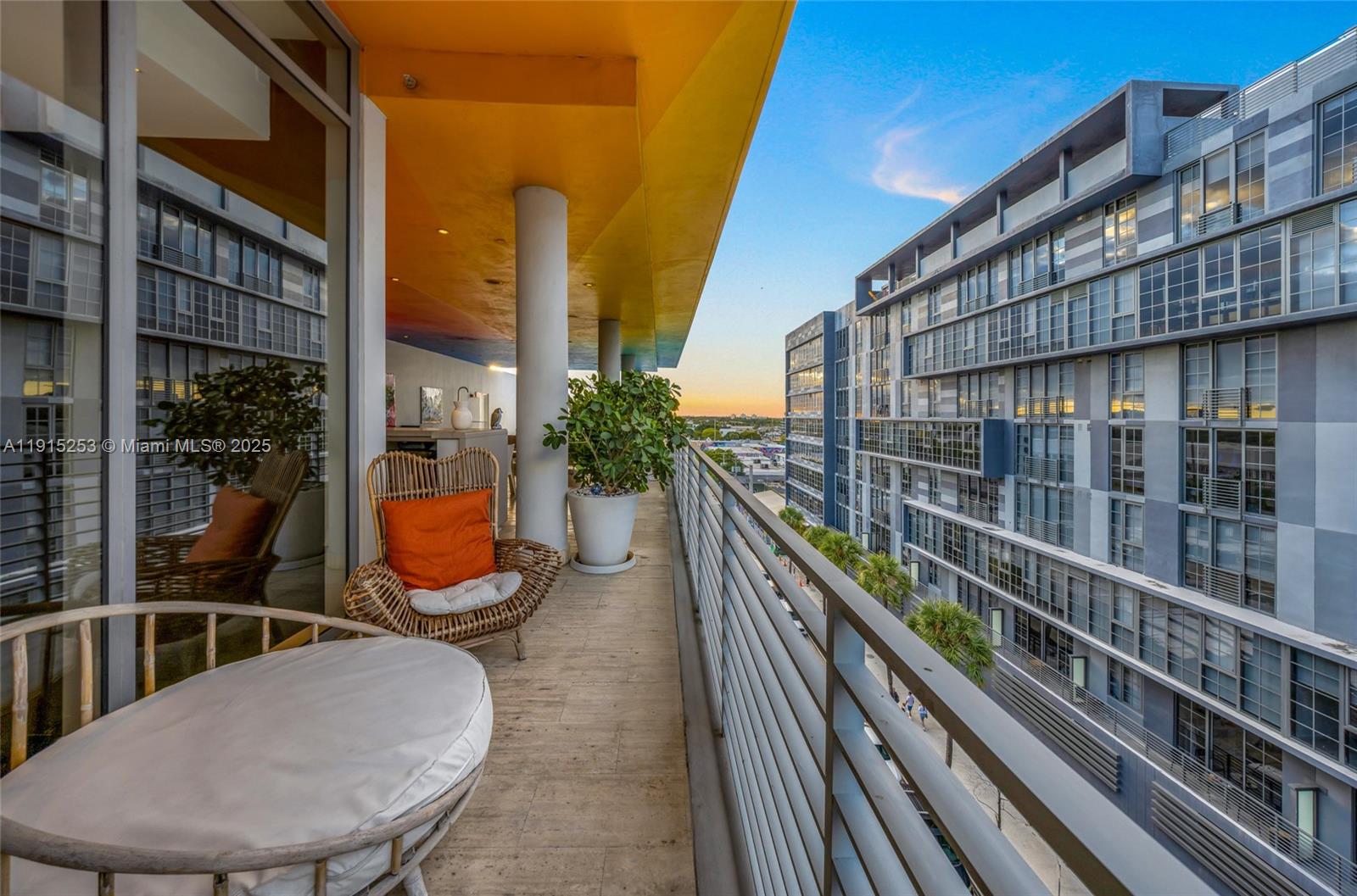 250 WYNWOOD CONDO - Residential