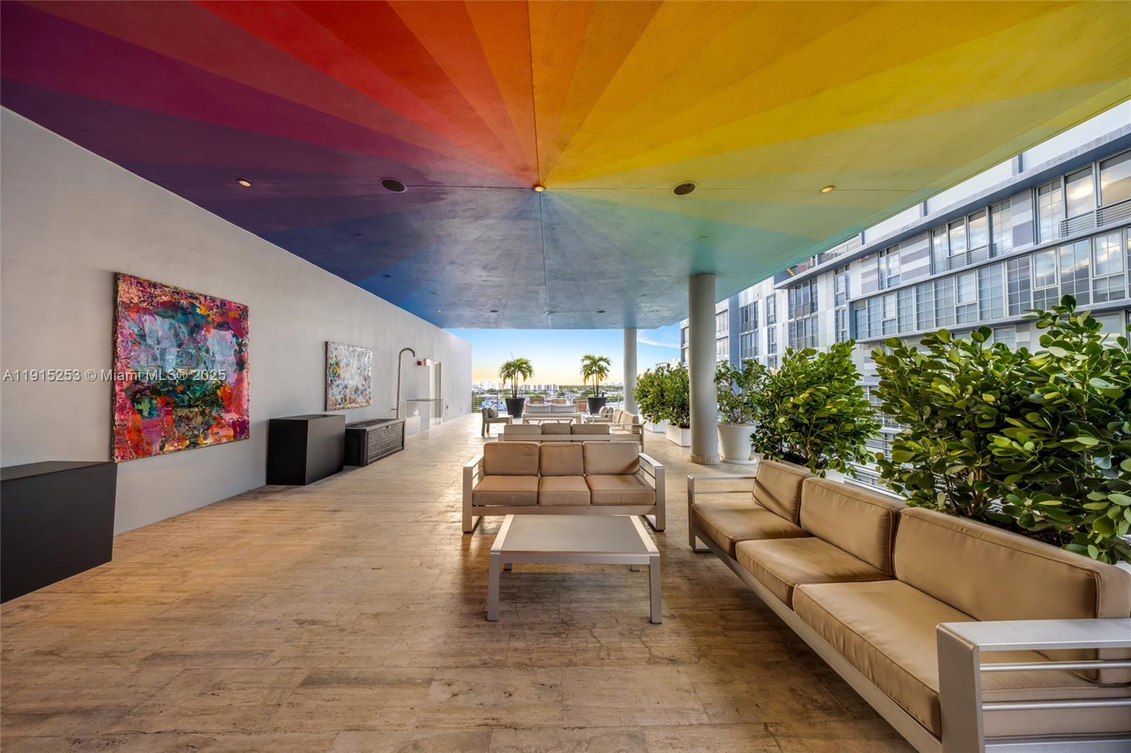 250 WYNWOOD CONDO - Residential