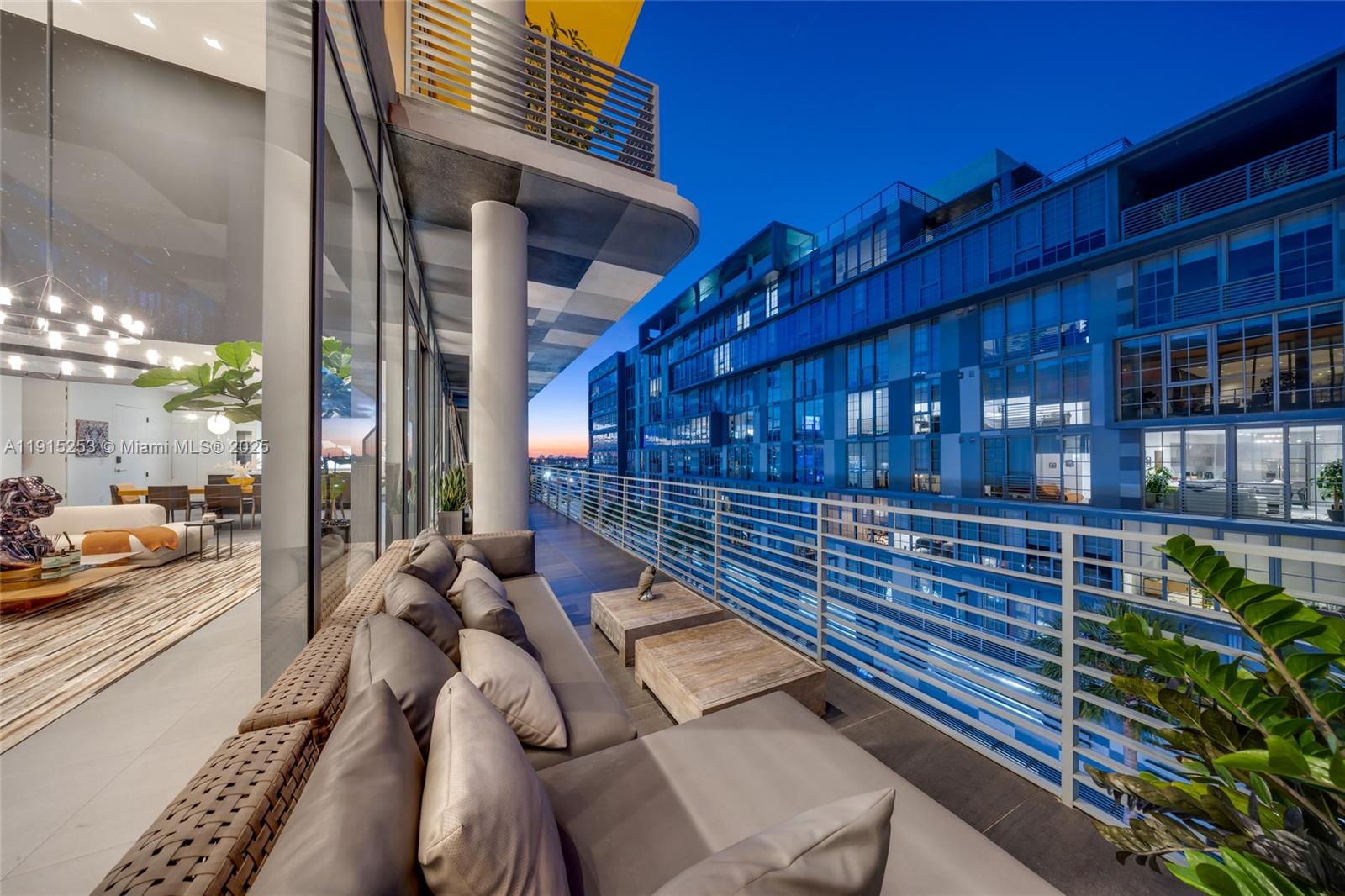 250 WYNWOOD CONDO - Residential