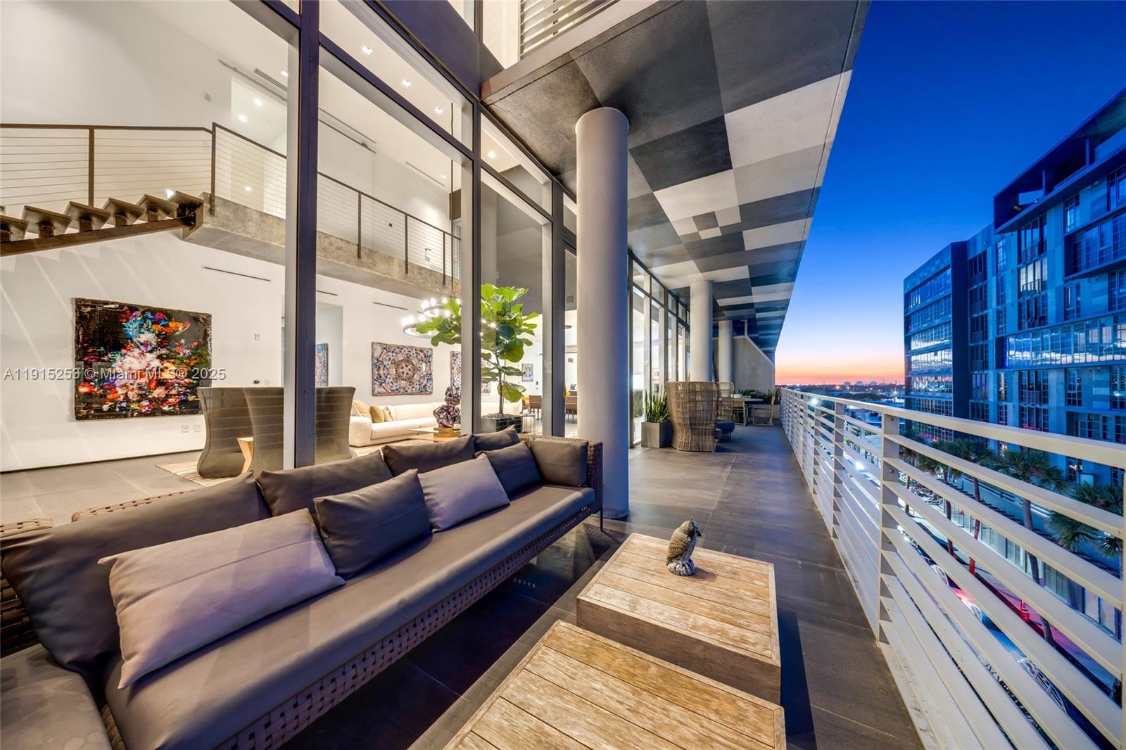 250 WYNWOOD CONDO - Residential