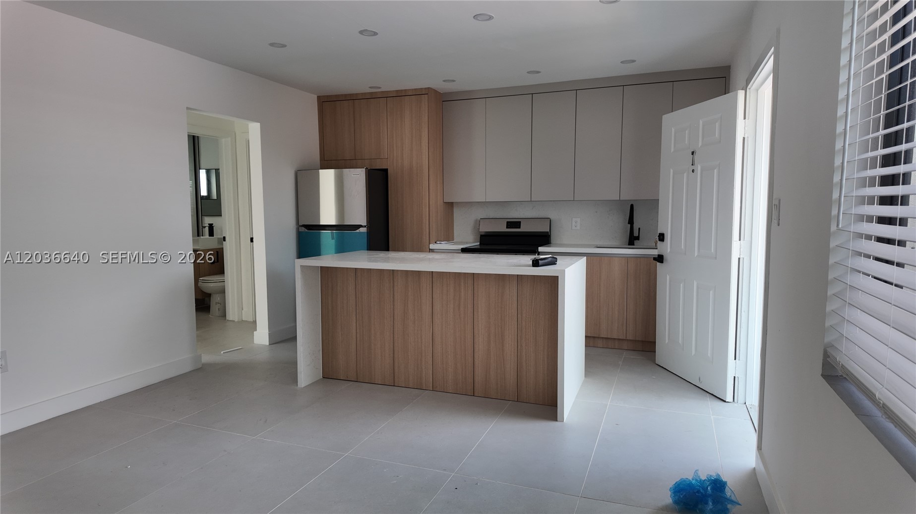 CITY OF MIAMI SOUTH - Residential Lease