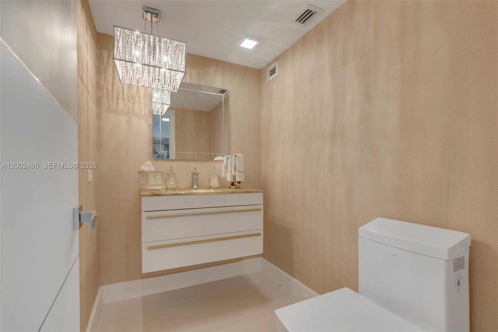 FIFTY SIX-SIXTY COLLINS A - Residential