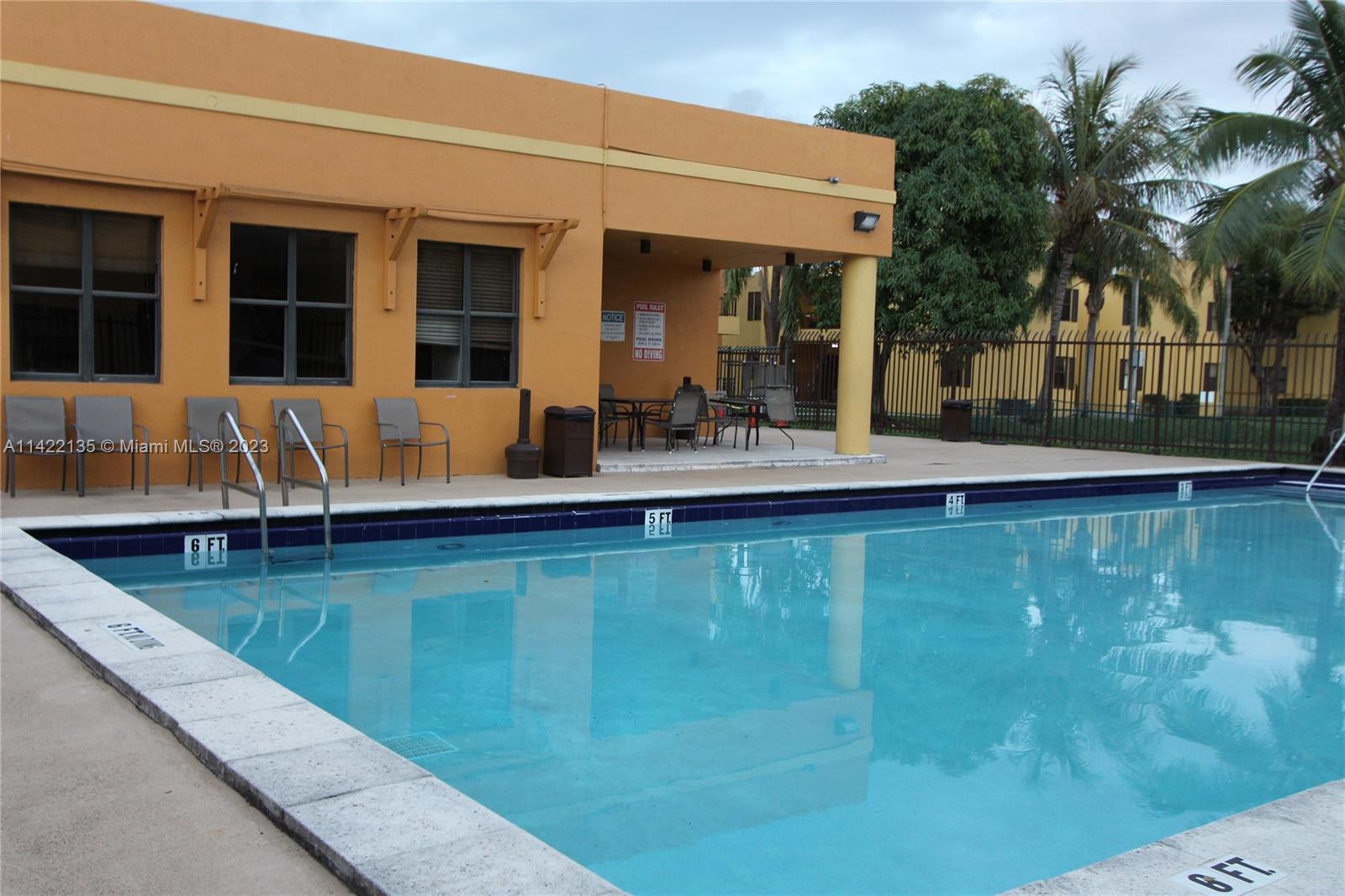 SOLEIL LAKE CONDO - Residential Lease