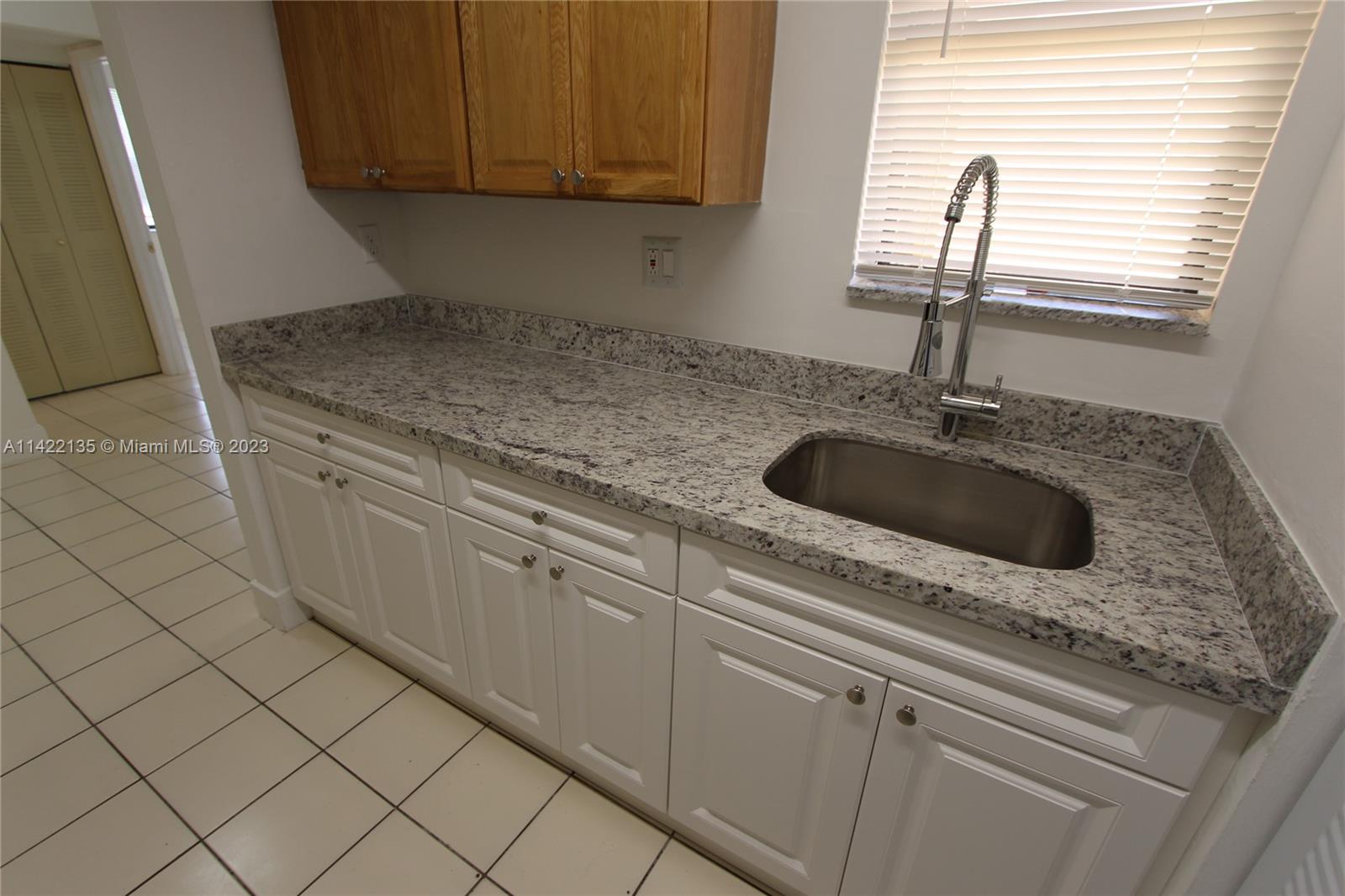 SOLEIL LAKE CONDO - Residential Lease